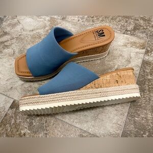 SM New York Platform Wedge Sandals